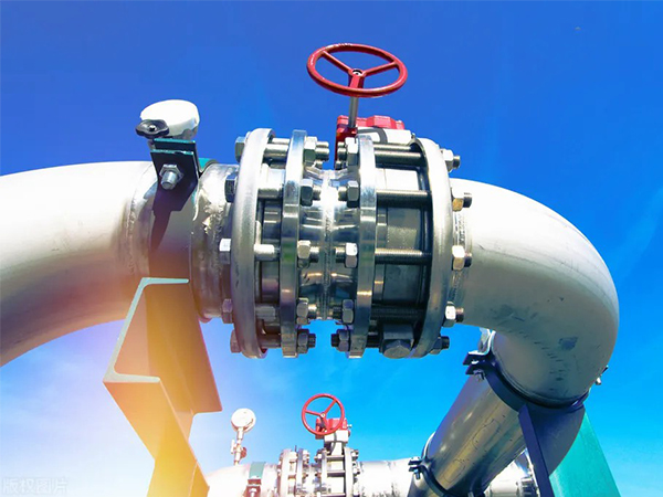 影響(xiang)工業閥門市(shì)場的主要趨(qu)勢